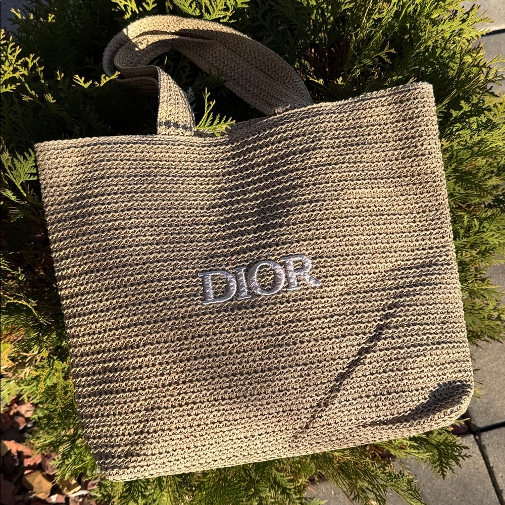 DIOR beauty Natural Raffia Tote; NWOT - Picture 6 of 15